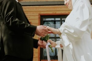 tony hinchcliffe spouse details